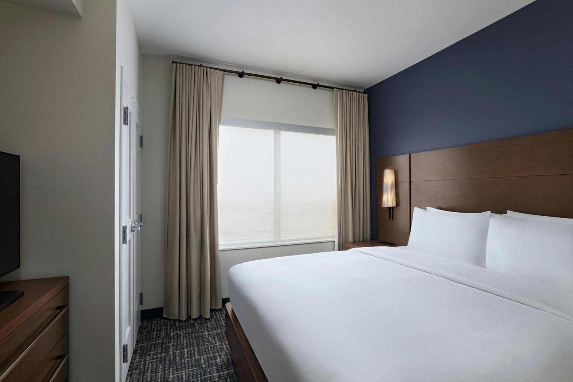 By Marriott East Hotel